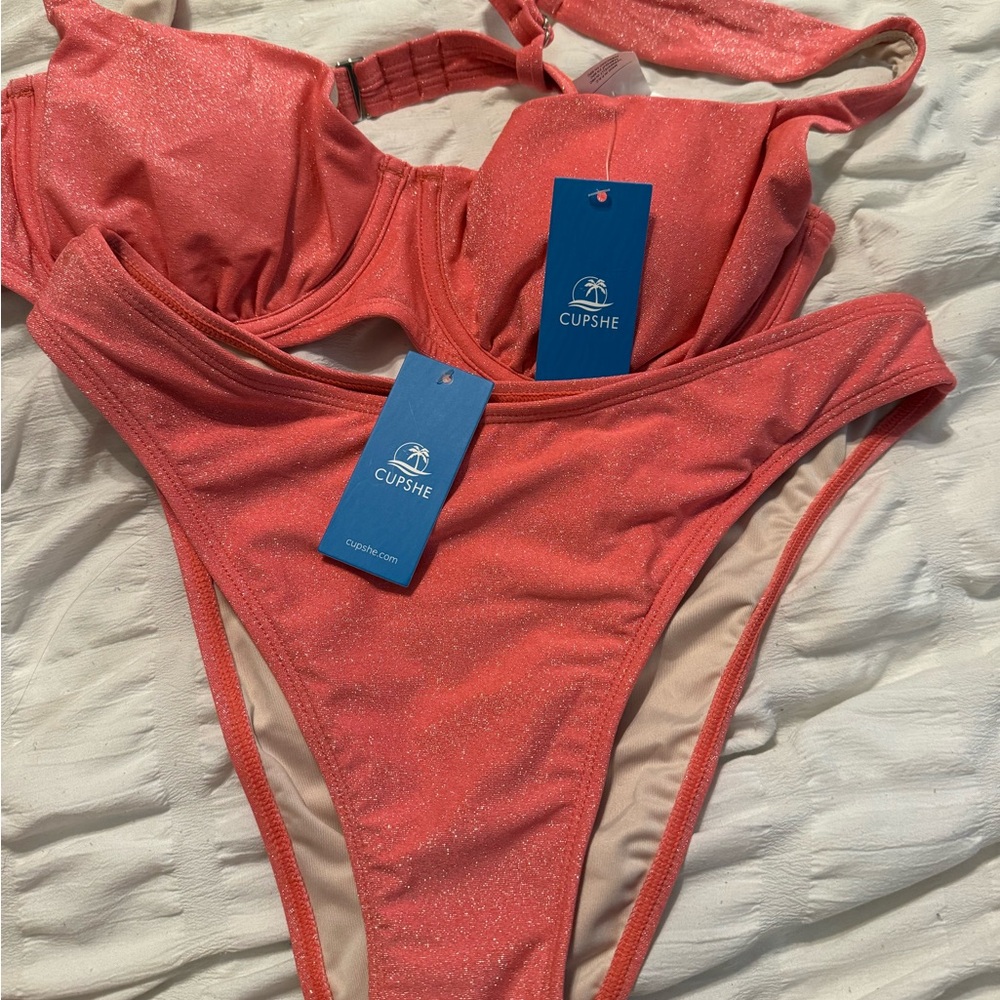 Coral Bikini Set - Picture 5 of 7